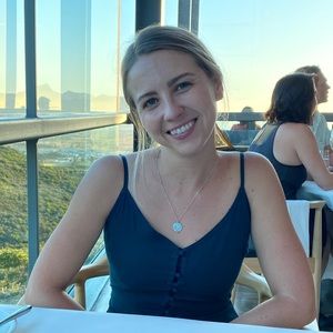 Meet your Posher, Cally